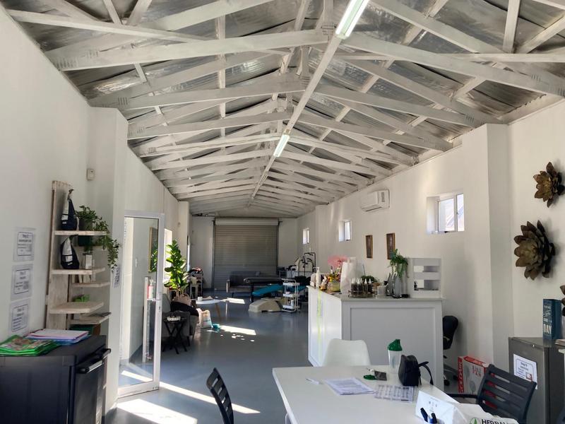 To Let Commercial Property for Rent in Walmer Eastern Cape
